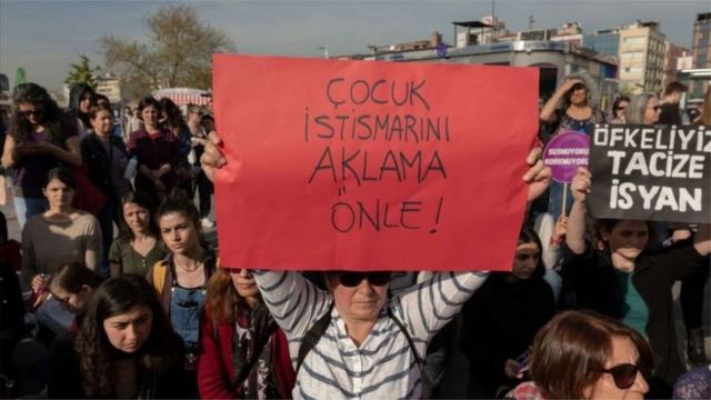 çocuk istismarı protestoları