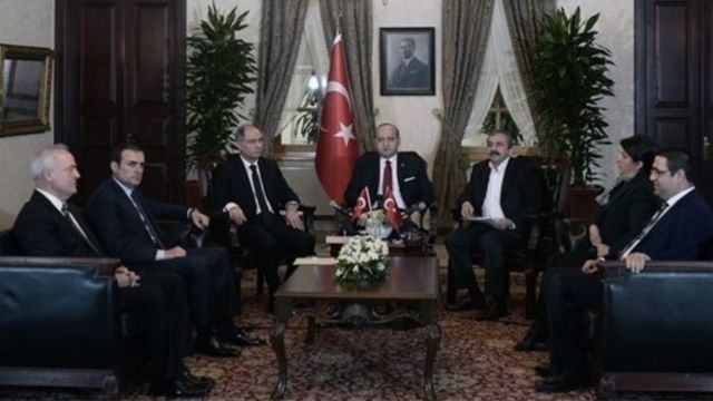 AKP ve HDP'nin 28 Şubat 2015'te birlikte açıkladıkları Dolmabahçe Mutabakatı